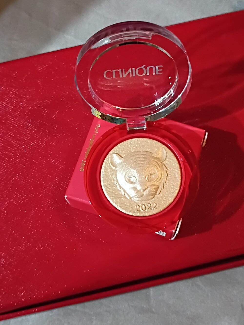 CLINIQUE Cheek Pop Highlighter GOLD CELEBRATION POP Tiger LUNAR NEW YEAR 2022 - Picture 2 of 11